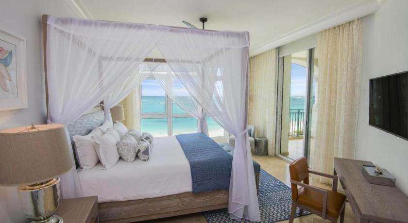 Seven Stars Resort & Spa Grace Bay Exterior photo