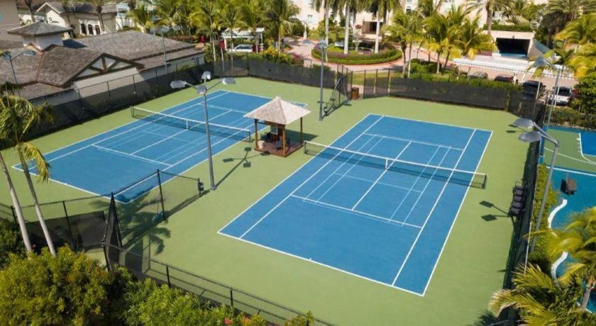 Seven Stars Resort & Spa Grace Bay Exterior photo