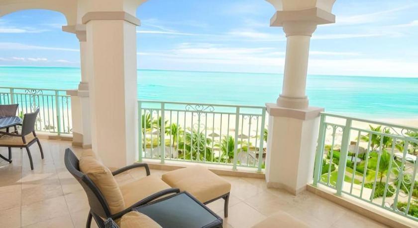 Seven Stars Resort & Spa Grace Bay Exterior photo